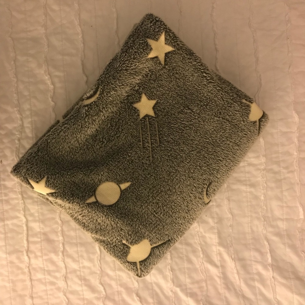 Kids glow in the dark blanket